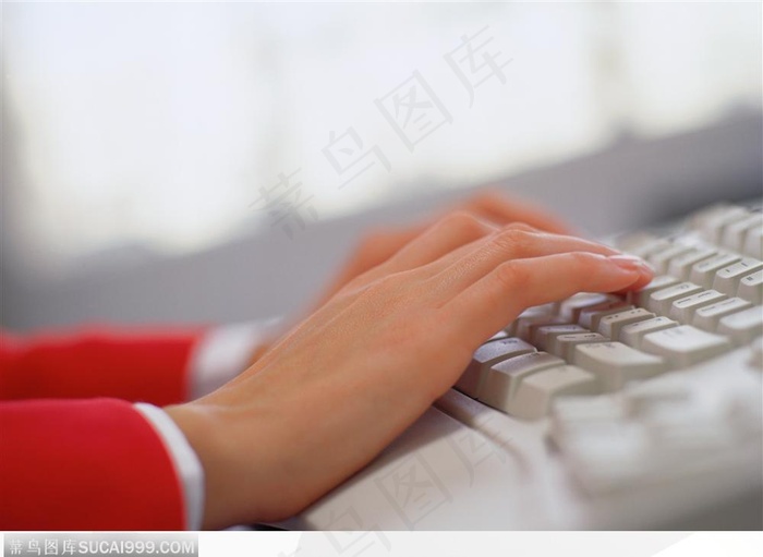 键盘与女性双手（秘书）