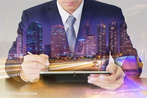 城市夜景与商务人士双重曝光高清图