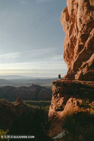 旅游探险冒险岩壁悬崖