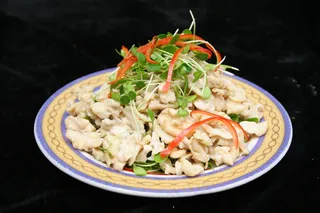 1835香椿苗拌核桃仁