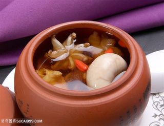 滋补炖三宝的美食图片