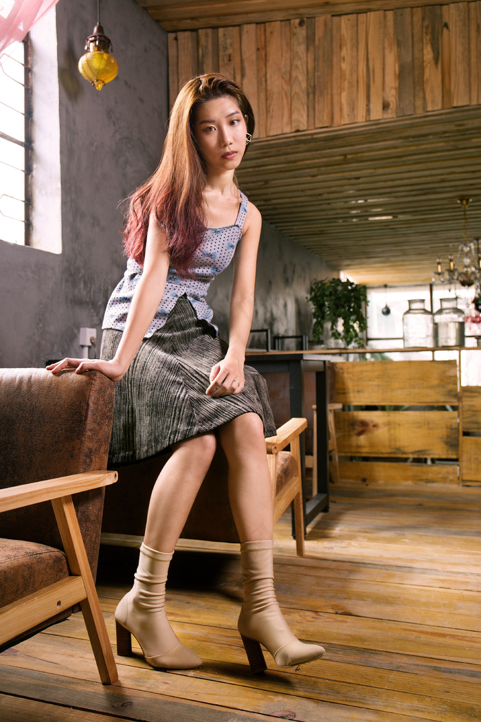 清新唯美可爱的女孩摄影图片