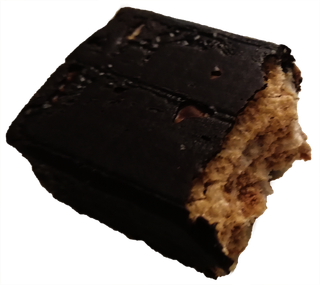 巧克力夹心威化可可脂涂层饼干即食免抠实物实拍摄影元素素材