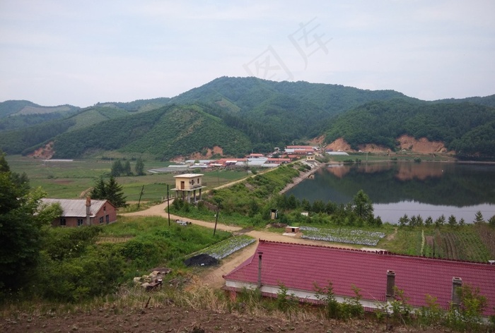 民家乐的山水图片