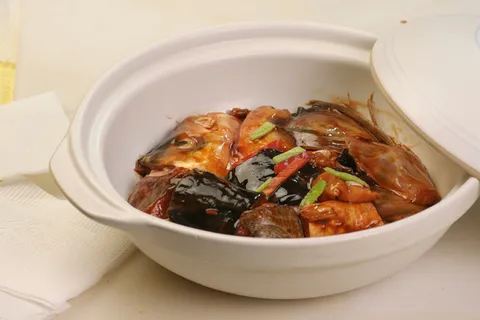 48广式生蜇鱼头王 南粤渔村