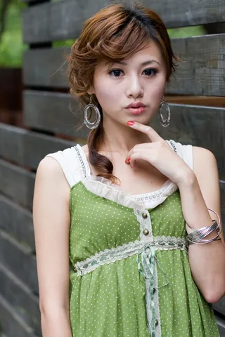 高清街拍美女图片