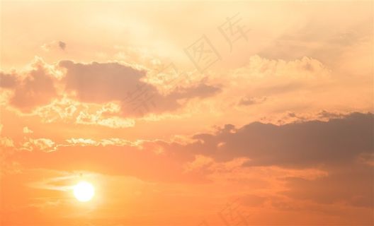 夕阳西下天空背景