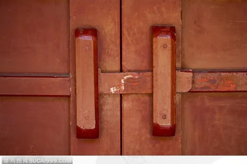 中华传统工艺-红色的门栅正面