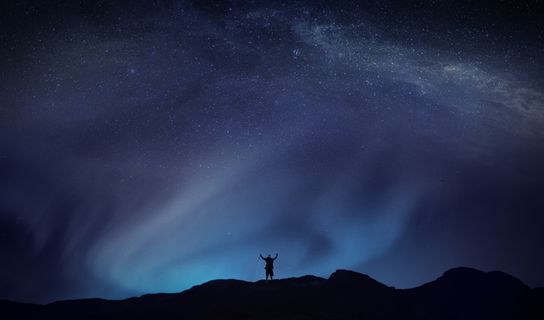 唯美天空背景PSD分层素材