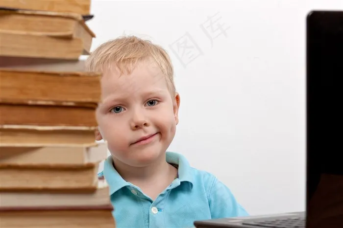 外国小孩儿童教育