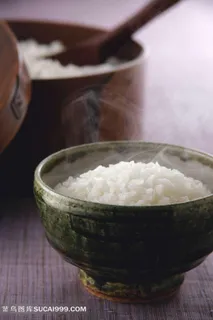 一碗米饭和一大碗米 一碗米饭和一大碗米