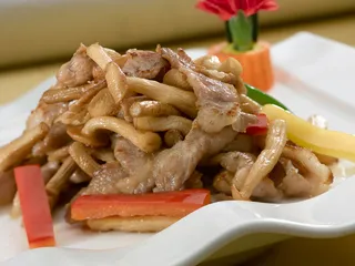  味皇酱爆猪爽肉 