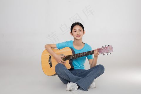 清新唯美可爱的女孩摄影图片