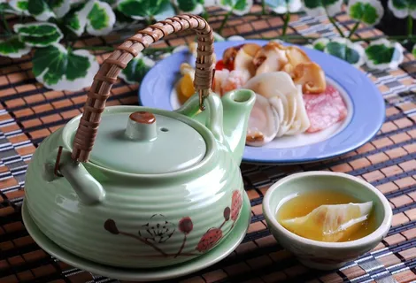 烧烤油炸麻辣弹串串烤肉火锅调味料吸物土瓶子