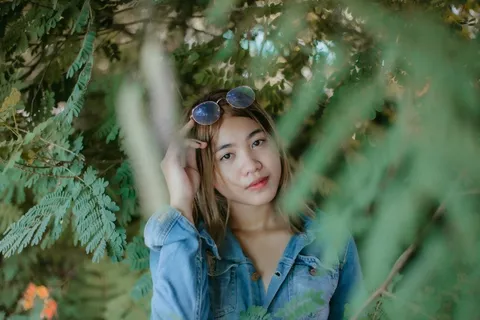 牛仔衬衫日本美女图片 牛仔衬衫日本美女图片