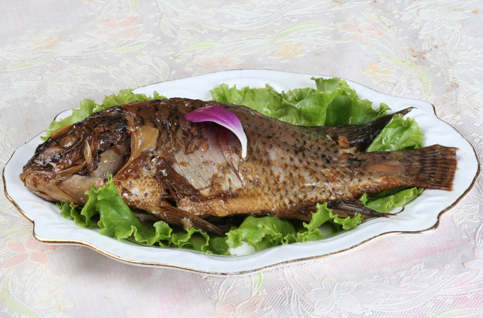 34  老保定酥鱼8元每条-天鸿大厦