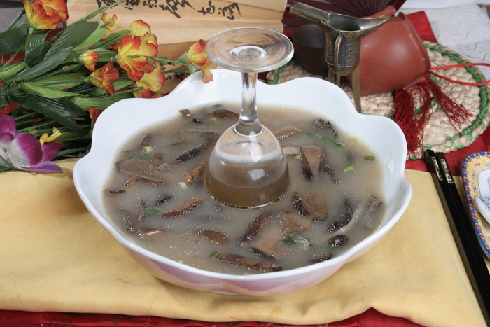 9绿茶松茸鸡－福华