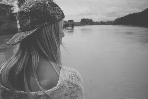 非主流带字黑白图片