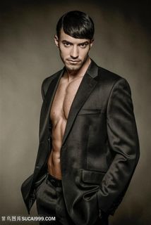 敞怀性感帅哥图片