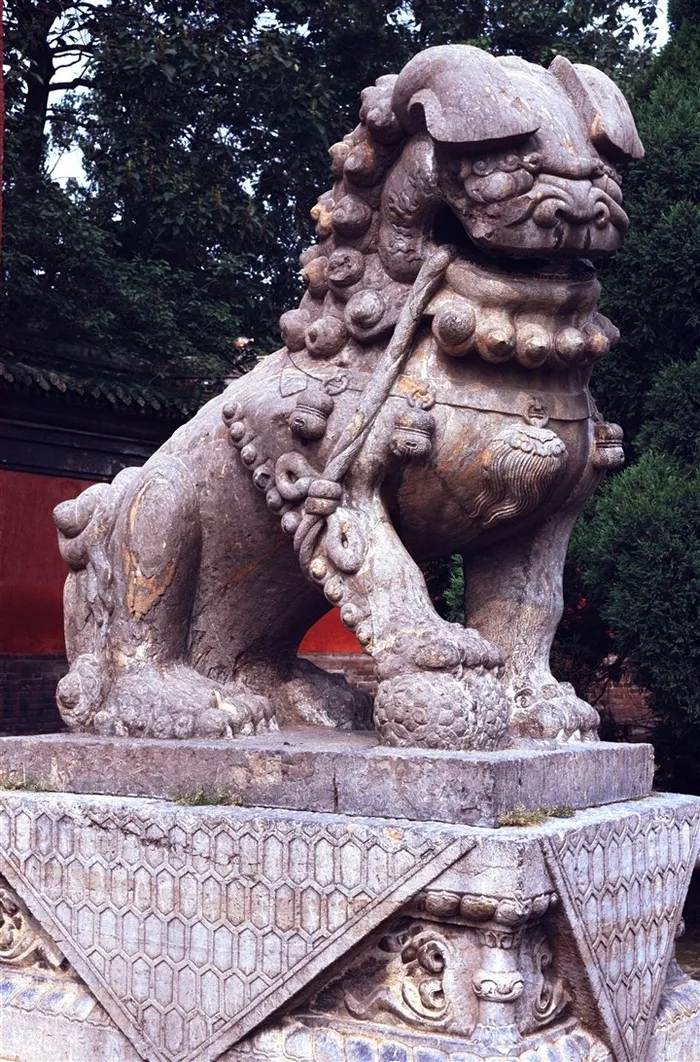 石雕狮子风光图片