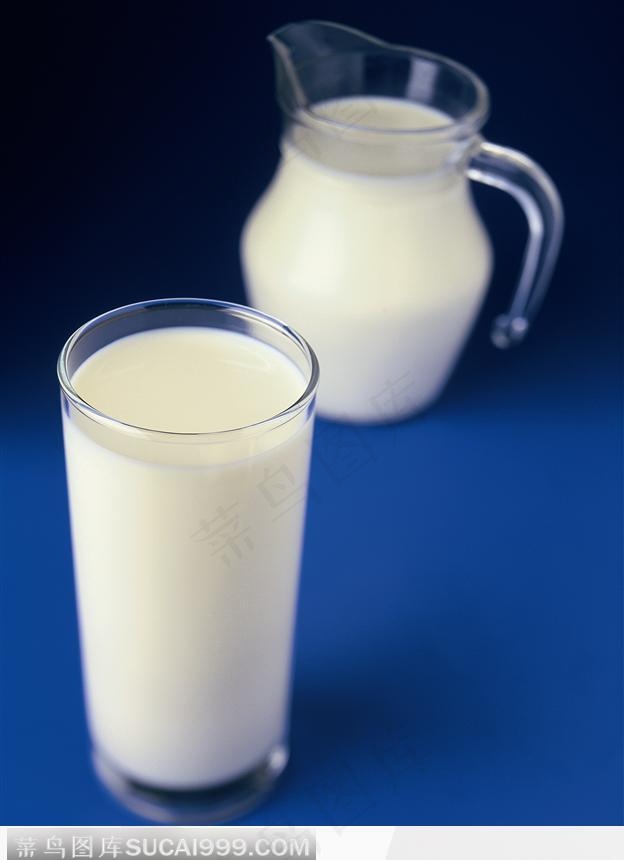 牛奶