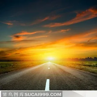 夕阳晚霞郊外公路云层天空云朵蓝天白云自然风景图片素材