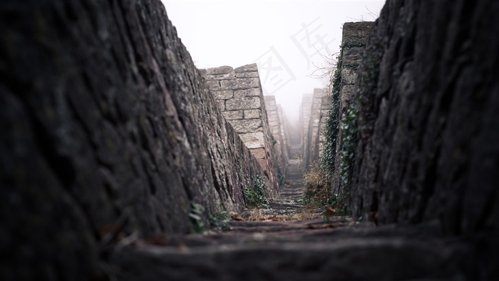 旧城墙上的通道
