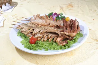 8串烤鲜鱿5元串