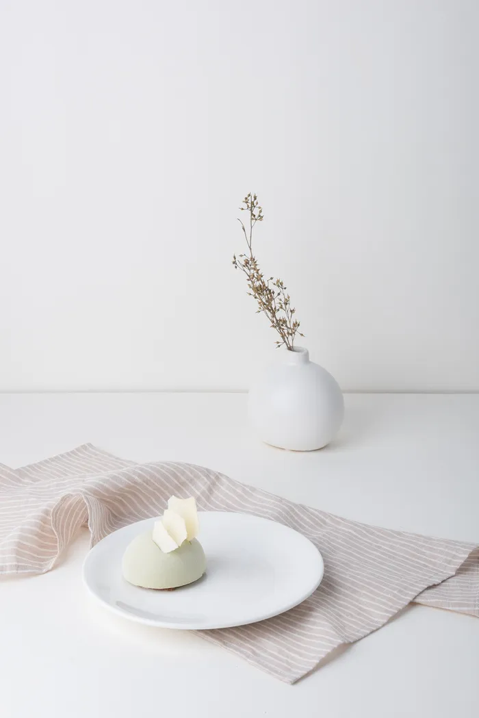 蛋糕店小蛋糕慕斯美食甜品图片