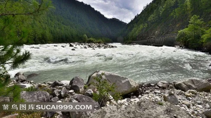 西藏察隅河谷风景素材