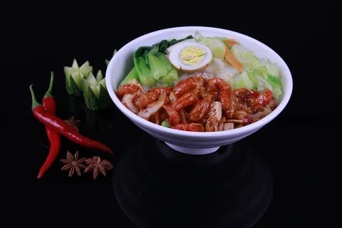 京都麻辣小龙虾(2)餐饮快餐盖浇饭产品成品高清大图黑底圆盘