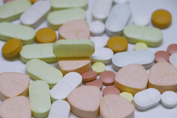 彩色西药药片图片