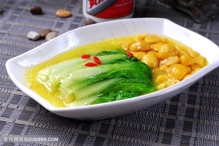 鸡汁板栗白菜中华美食摄影图
