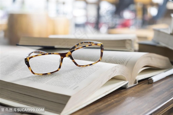 眼鏡形式書籍