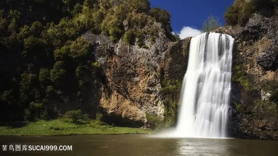 高清唯美瀑布风景画壁纸