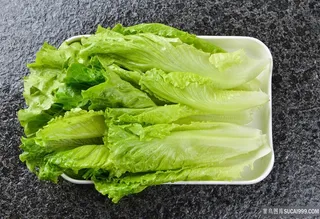 高清生菜盘装蔬菜图片