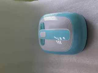 可爱蓝色白色无线除螨仪智能除螨简单易操作的除尘器