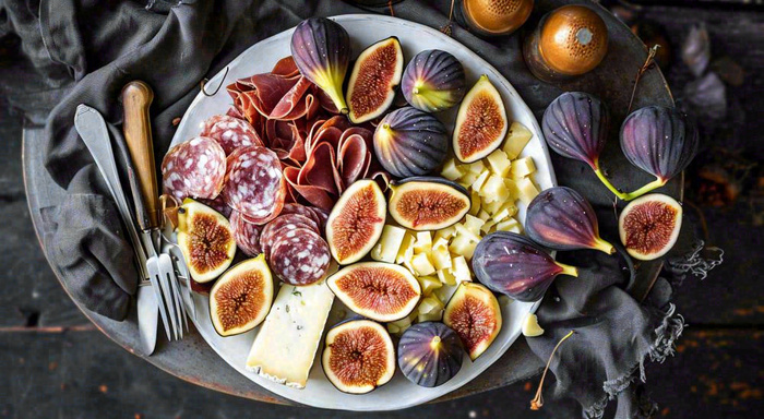 沙拉西餐美食水果鸡蛋牛肉餐具摄影