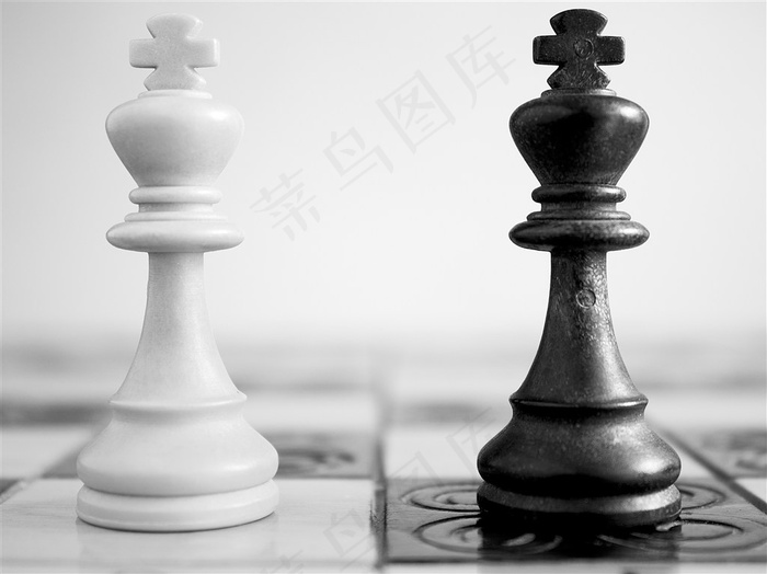 国际象棋黑白色棋子特写高清图片