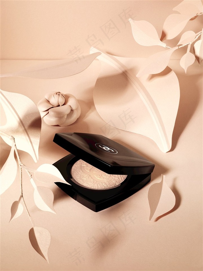 香奈儿化妆品广告图片