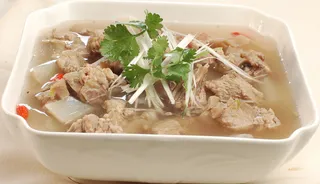 25清炖羊羔肉-江苏饭店