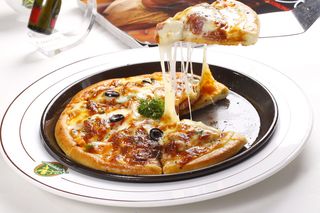 爱琴海招牌比萨 (7)