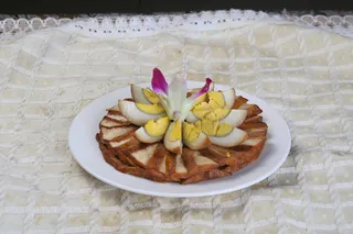 13卤水花蛋拼豆腐  香辣虾