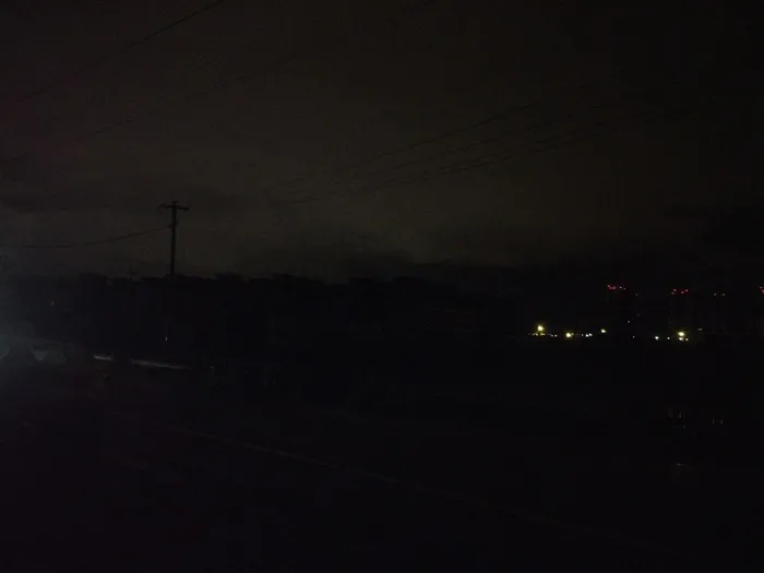 夜里远方的星火灯光