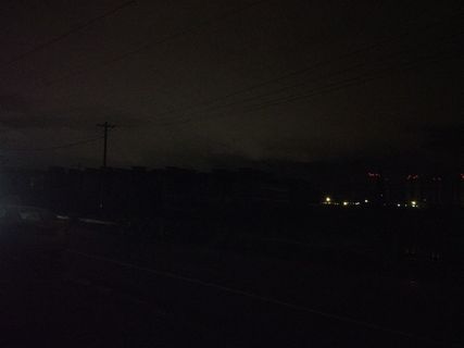 夜里远方的星火灯光