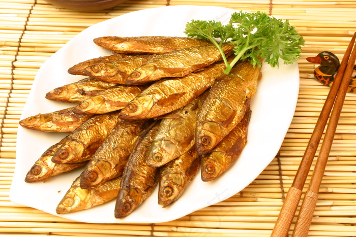 3313白洋淀熏小鱼