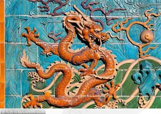 北京名胜古迹-褐色的龙屏