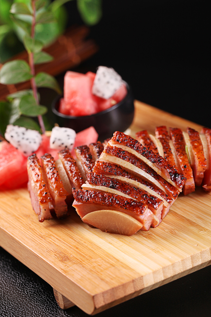 烟熏鸭脯酸红酒雪梨 (1)