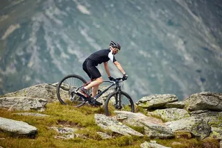 自行车极限运动高清图片