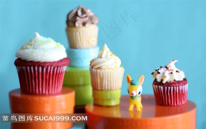 美味杯子蛋糕摄影图